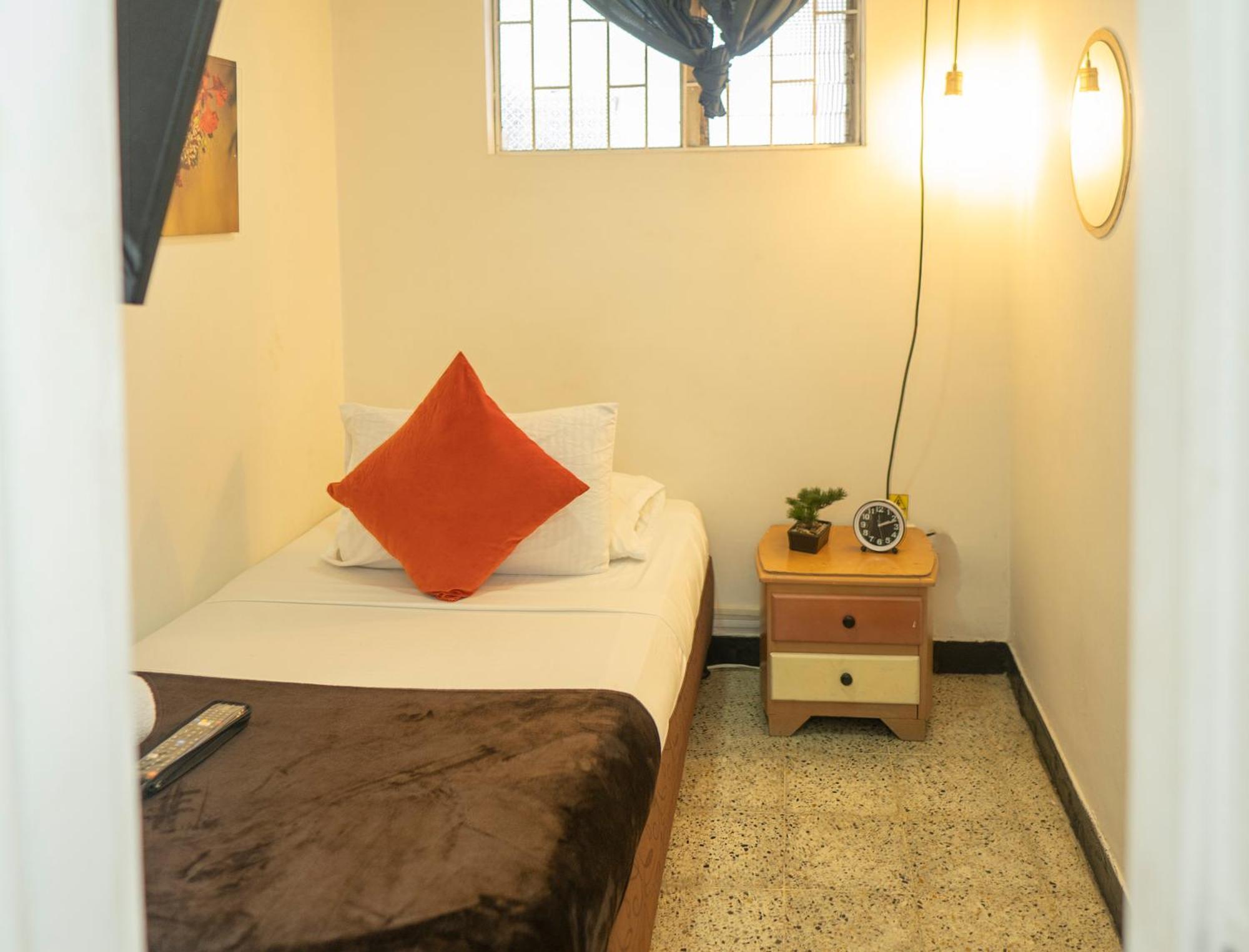Africa House-Casa Hotel Laureles-La70 Medellín Exteriér fotografie