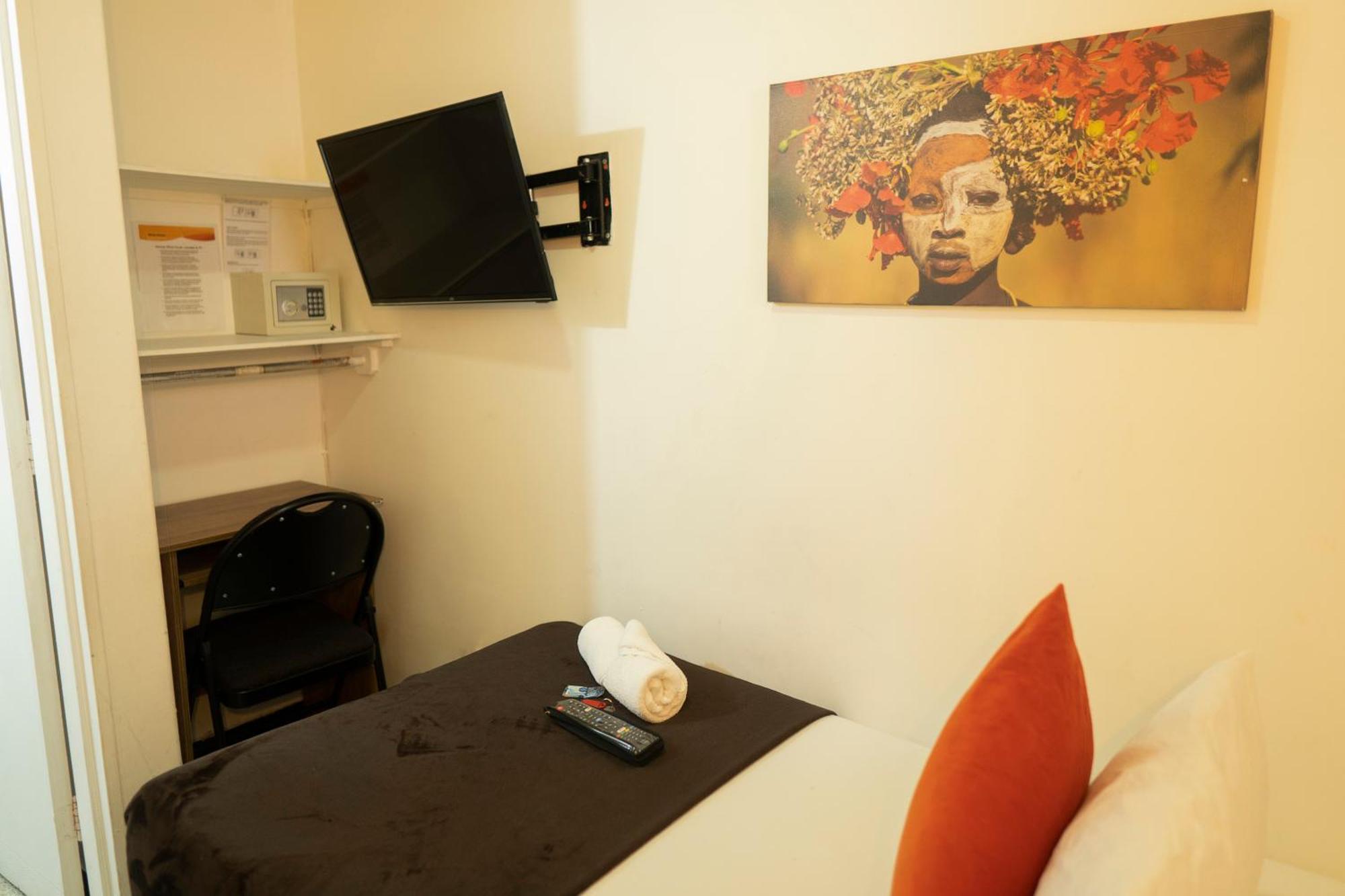 Africa House-Casa Hotel Laureles-La70 Medellín Exteriér fotografie
