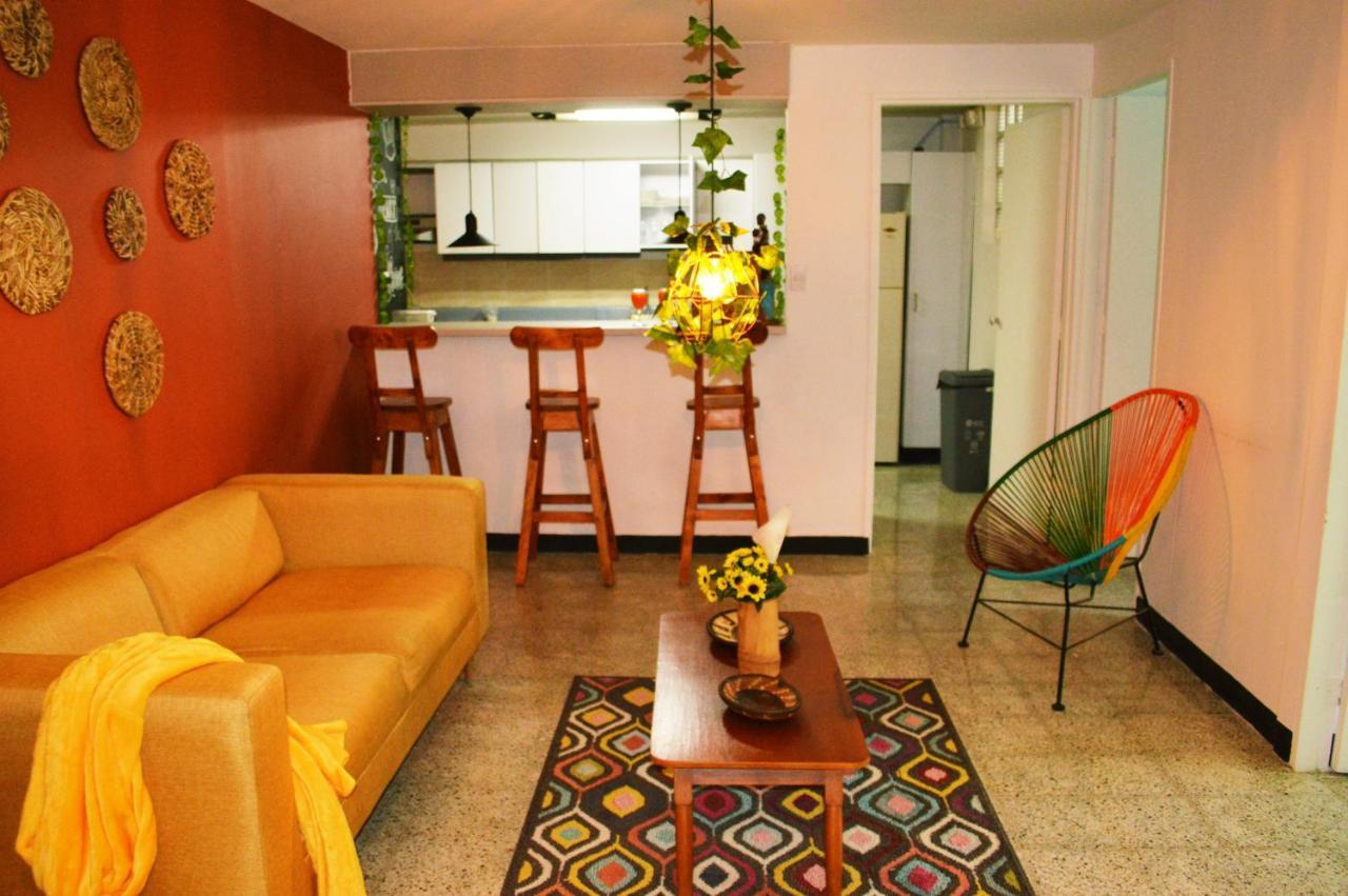 Africa House-Casa Hotel Laureles-La70 Medellín Exteriér fotografie