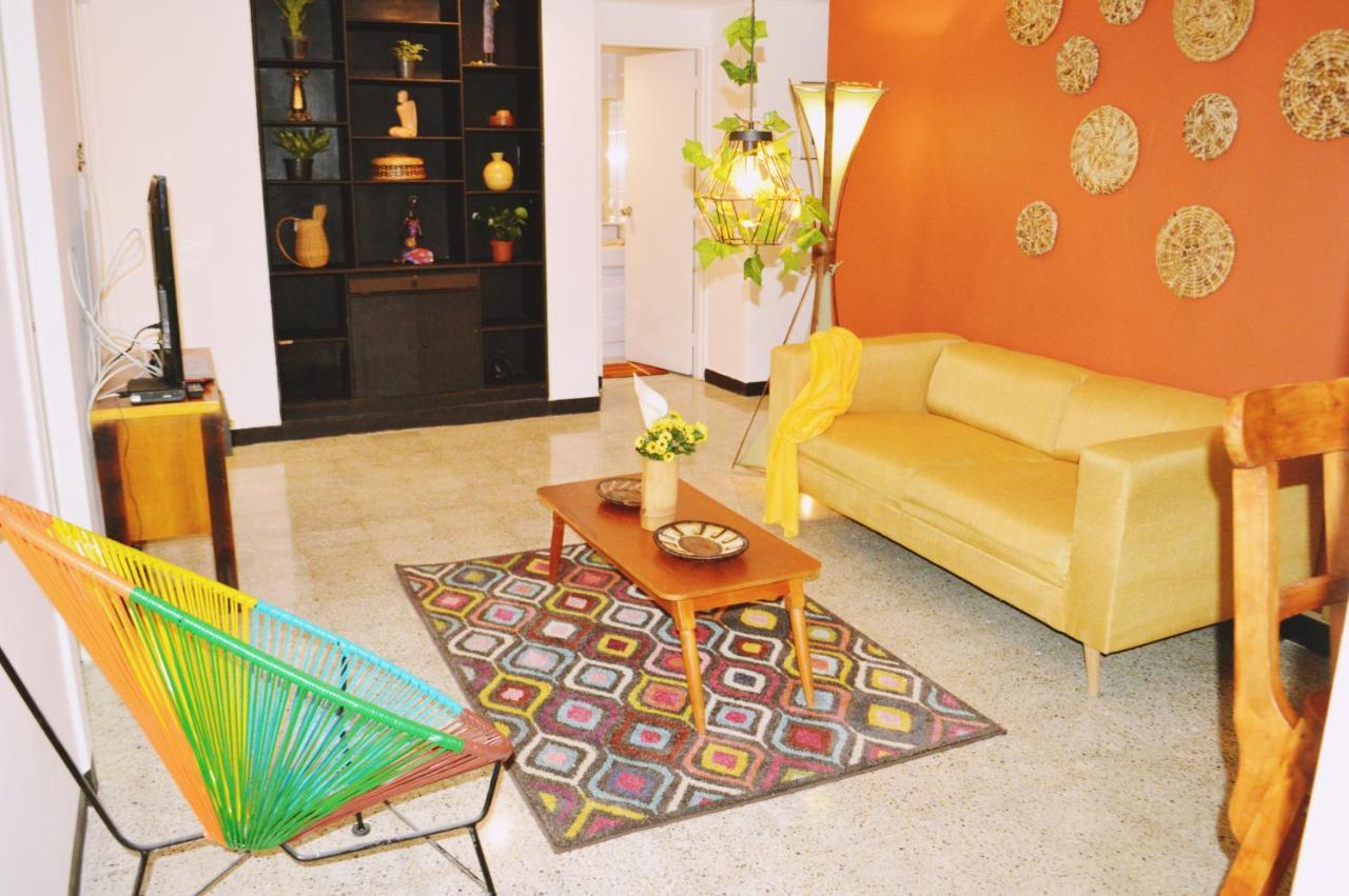Africa House-Casa Hotel Laureles-La70 Medellín Exteriér fotografie